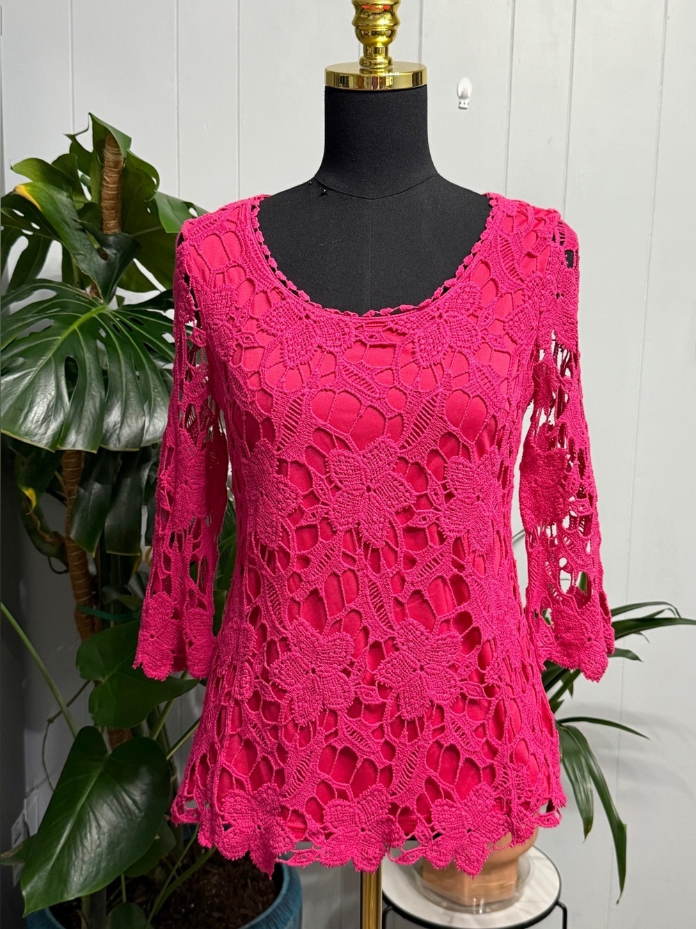 #18) Cato Fuchsia Crochet Lace Scoop Neck Tunic